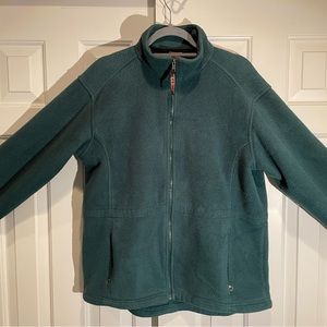 L.L Bean Green Fleece Zip Up sweater! Will fit a medium or large!